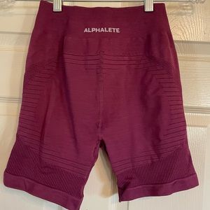 Alphalete Ozone Shorts 5.5”, Size M.